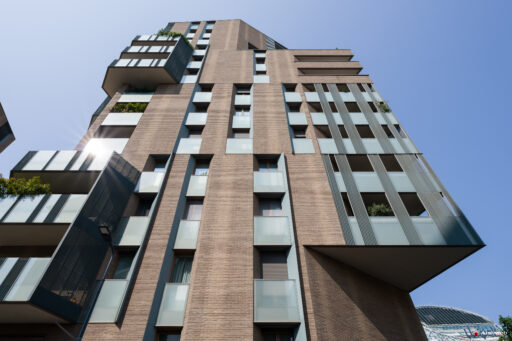 Complesso residenziale Novetredici a Milano nel quartiere Porta Nuova. Fotografie © Archweb.com