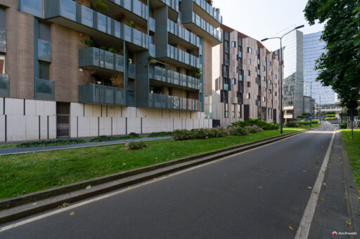 Complesso residenziale Novetredici a Milano nel quartiere Porta Nuova. Fotografie © Archweb.com