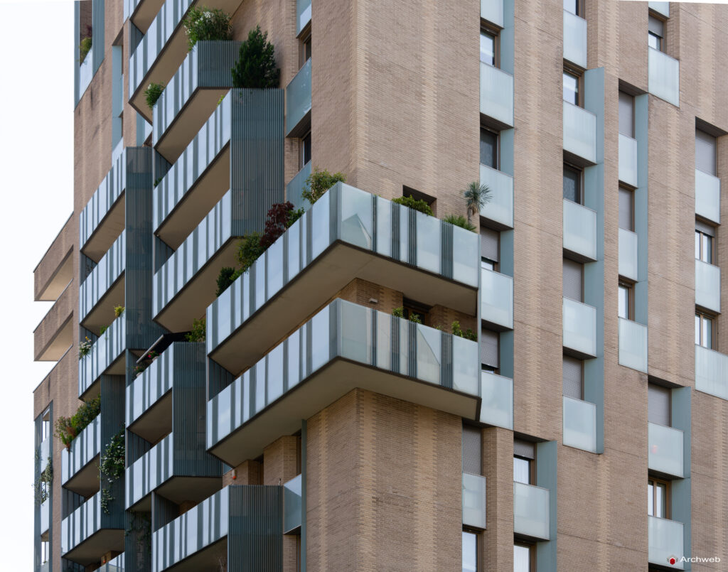 Complesso residenziale Novetredici a Milano nel quartiere Porta Nuova. Fotografie © Archweb.com