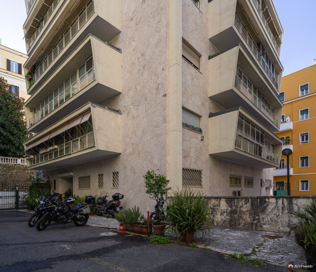 Palazzina in via Fratelli Ruspoli. Progetto Ugo Luccichenti. Fotografie © Archweb.com