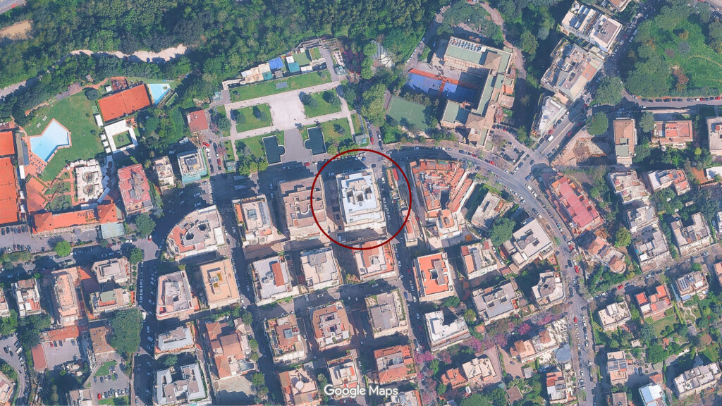 Palazzina in via Tommaso Salvini, progettata dallo studio Monaco-Luccichenti. Fotografie © GoogleMaps