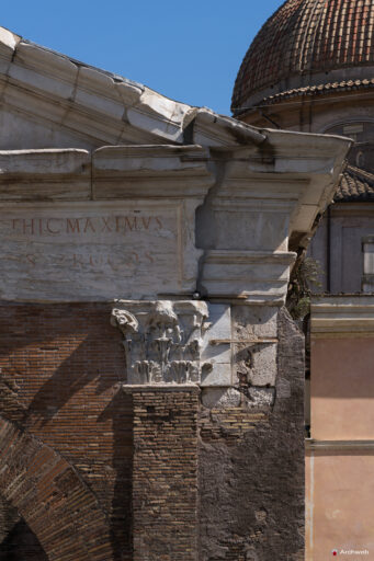 Portico di Ottavia (porticus Octaviae). Fotografie © Archweb.com