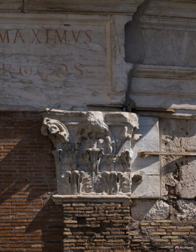 Portico di Ottavia (porticus Octaviae). Fotografie © Archweb.com