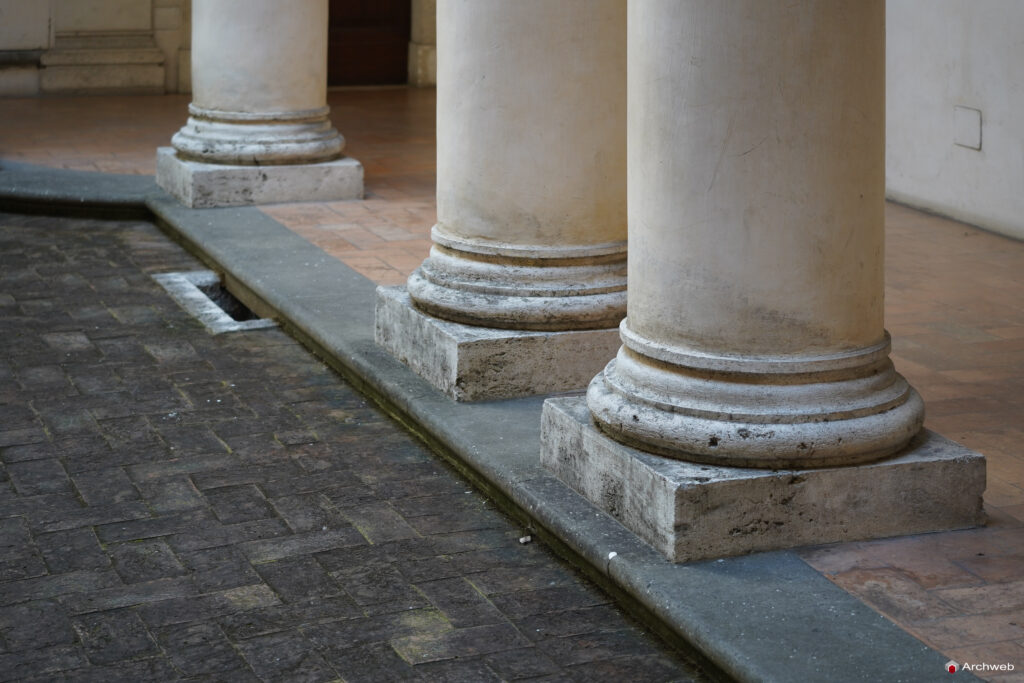 San Carlo alle Quattro Fontane. Chiesa edificata nel XVII secolo ad opera di Francesco Borromini. Fotografie © Archweb.com