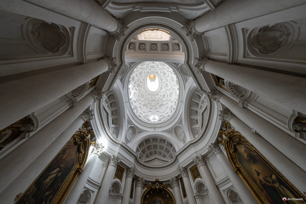 San Carlo alle Quattro Fontane. Chiesa edificata nel XVII secolo ad opera di Francesco Borromini. Fotografie © Archweb.com
