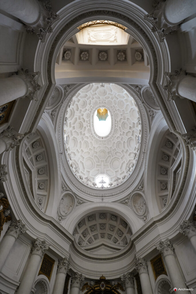 San Carlo alle Quattro Fontane. Chiesa edificata nel XVII secolo ad opera di Francesco Borromini. Fotografie © Archweb.com