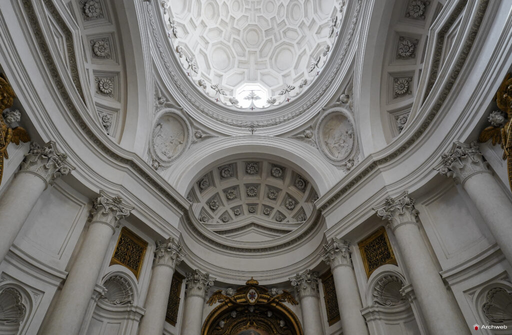 San Carlo alle Quattro Fontane. Chiesa edificata nel XVII secolo ad opera di Francesco Borromini. Fotografie © Archweb.com