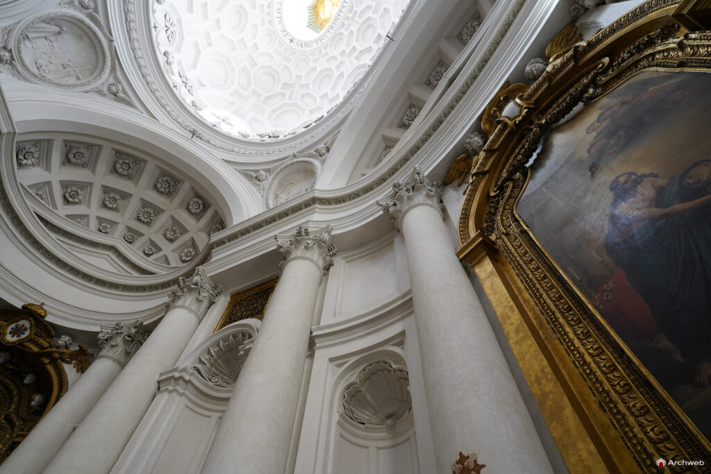 San Carlo alle Quattro Fontane. Chiesa edificata nel XVII secolo ad opera di Francesco Borromini. Fotografie © Archweb.com