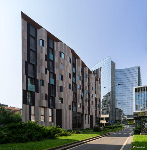 Facciata su via Francesco Viganò del complesso residenziale "La corte verde" a MIlano nel quartiere Porta Nuova