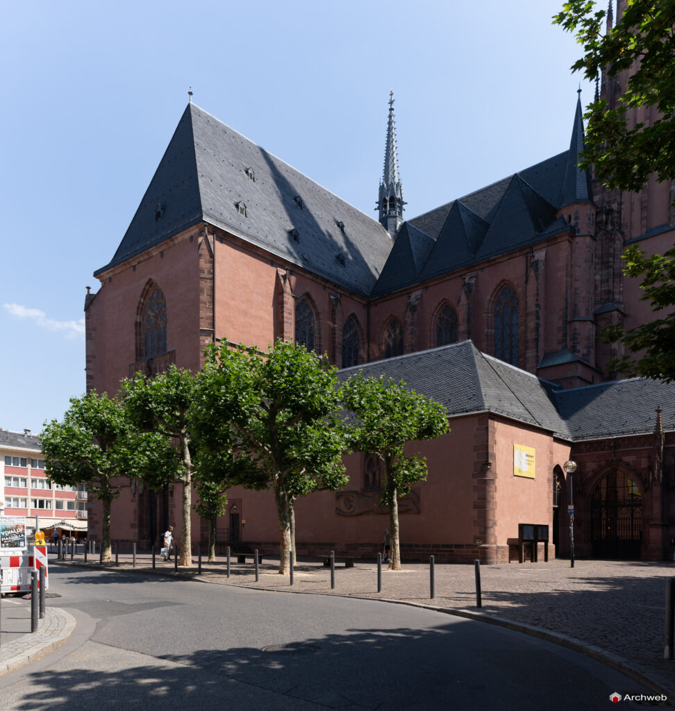 Duomo di Francoforte sul Meno - Fotografie © Archweb.com