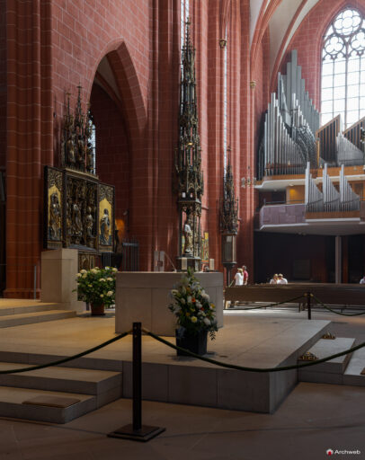 Interno del Duomo di Francoforte sul Meno - Fotografie © Archweb.com