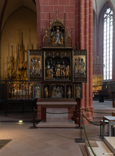 Interno del Duomo di Francoforte sul Meno - Fotografie © Archweb.com