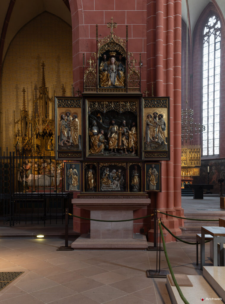 Interno del Duomo di Francoforte sul Meno - Fotografie © Archweb.com