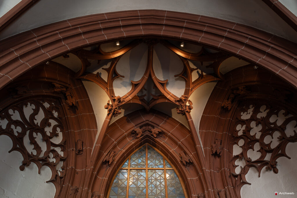 Interno del Duomo di Francoforte sul Meno - Fotografie © Archweb.com