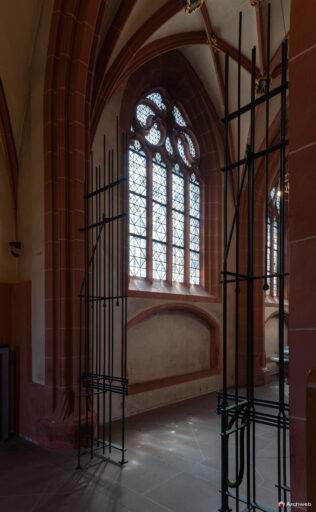 Interno del Duomo di Francoforte sul Meno - Fotografie © Archweb.com