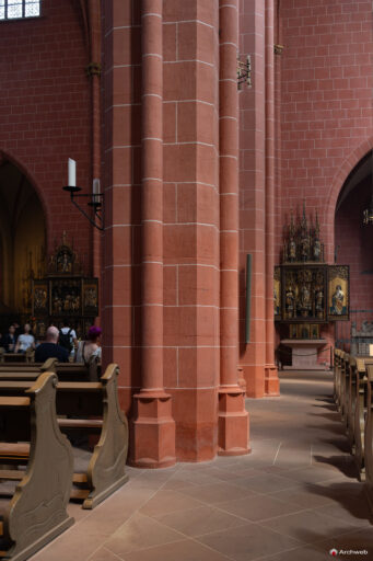 Interno del Duomo di Francoforte sul Meno - Fotografie © Archweb.com