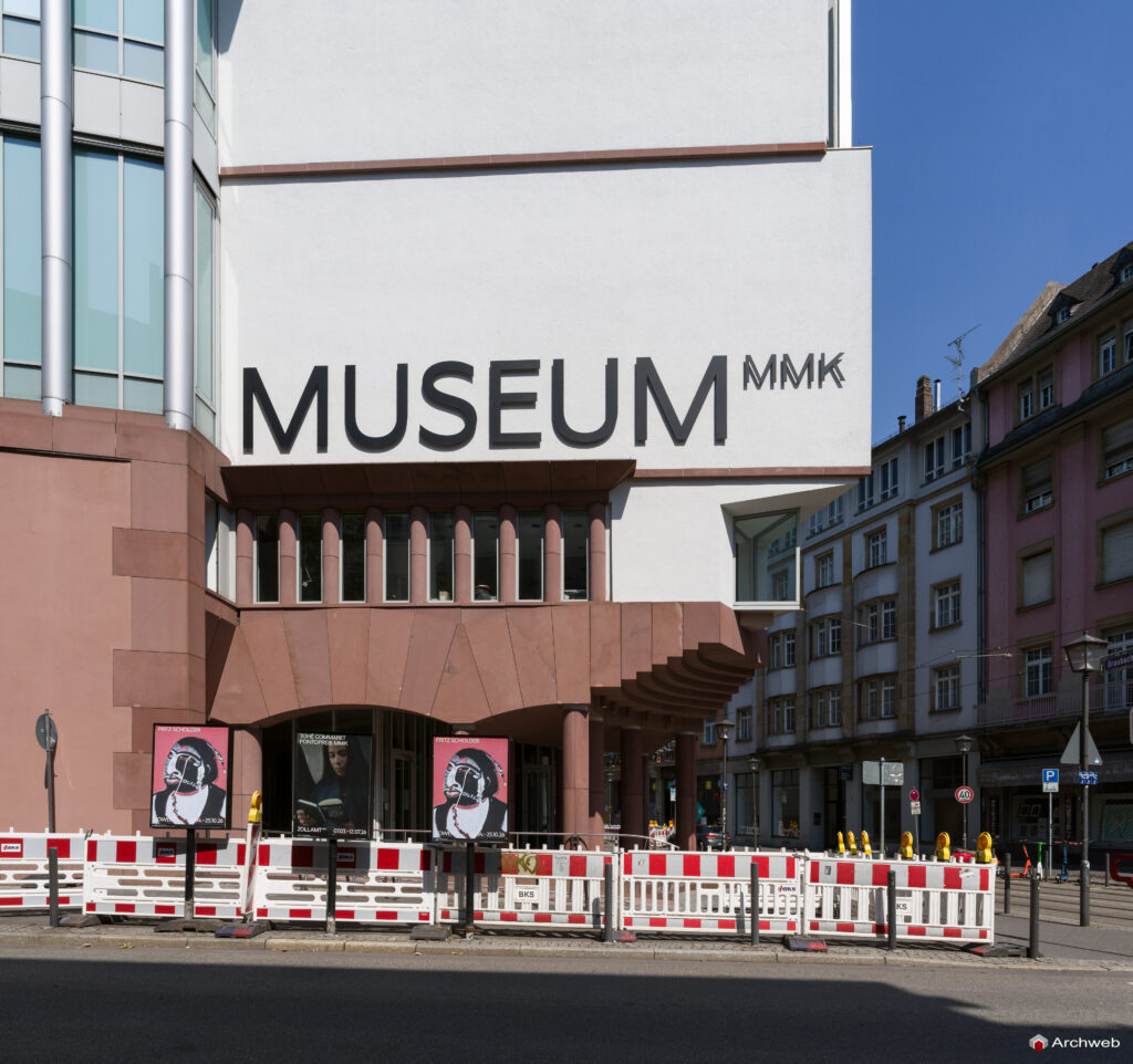 MMK – Museum für Moderne Kunst di Francoforte sul Meno, progettato da Hans Hollein