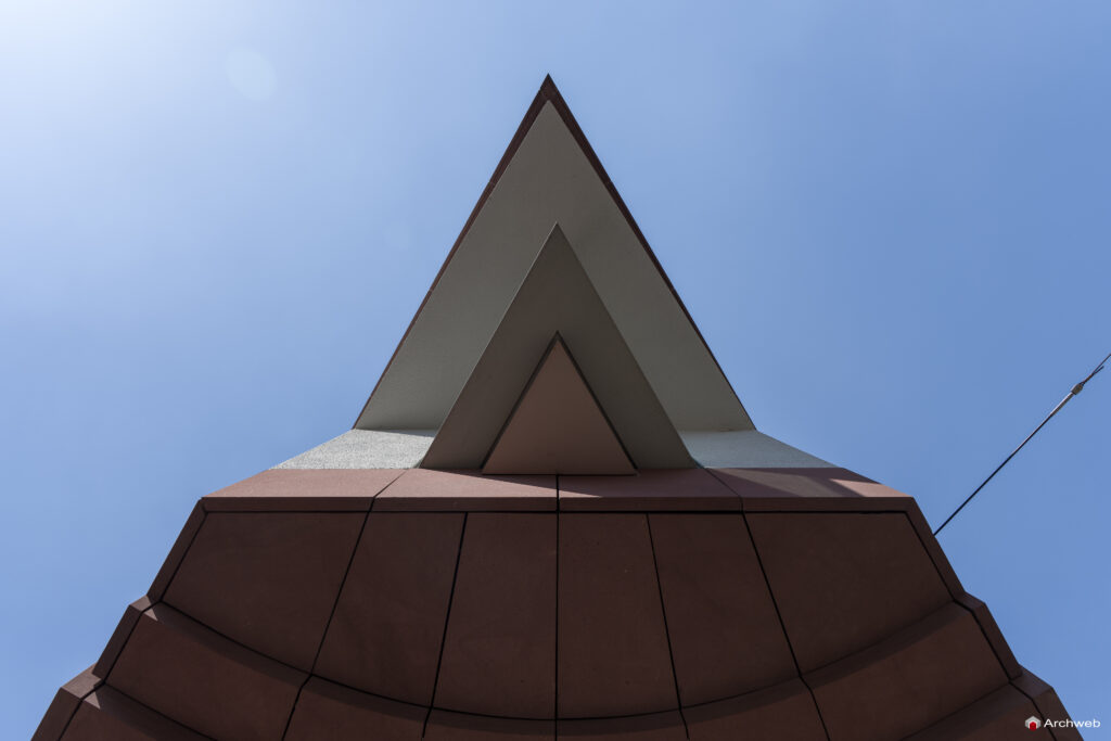 MMK – Museum für Moderne Kunst di Francoforte sul Meno, progettato da Hans Hollein