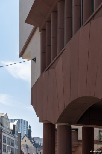 MMK – Museum für Moderne Kunst di Francoforte sul Meno, progettato da Hans Hollein