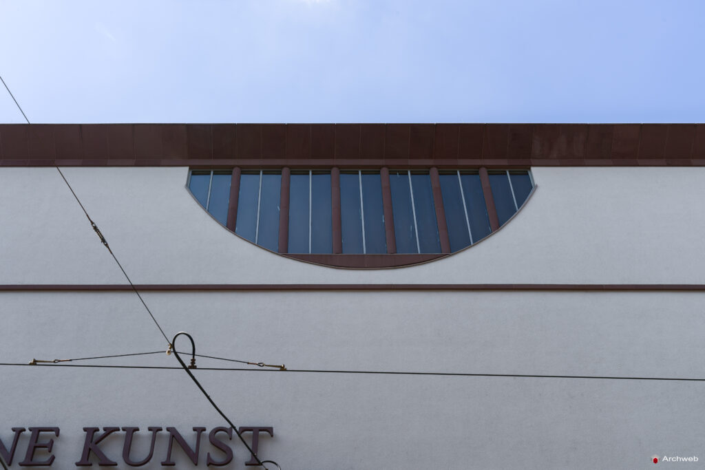 MMK – Museum für Moderne Kunst di Francoforte sul Meno, progettato da Hans Hollein