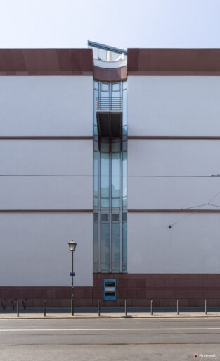 MMK – Museum für Moderne Kunst di Francoforte sul Meno, progettato da Hans Hollein