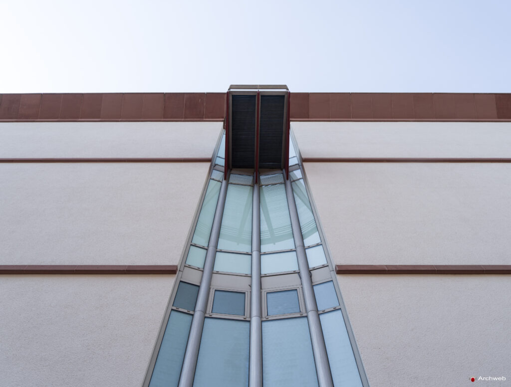 MMK – Museum für Moderne Kunst di Francoforte sul Meno, progettato da Hans Hollein