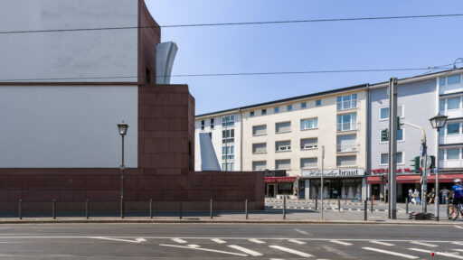 MMK – Museum für Moderne Kunst di Francoforte sul Meno, progettato da Hans Hollein