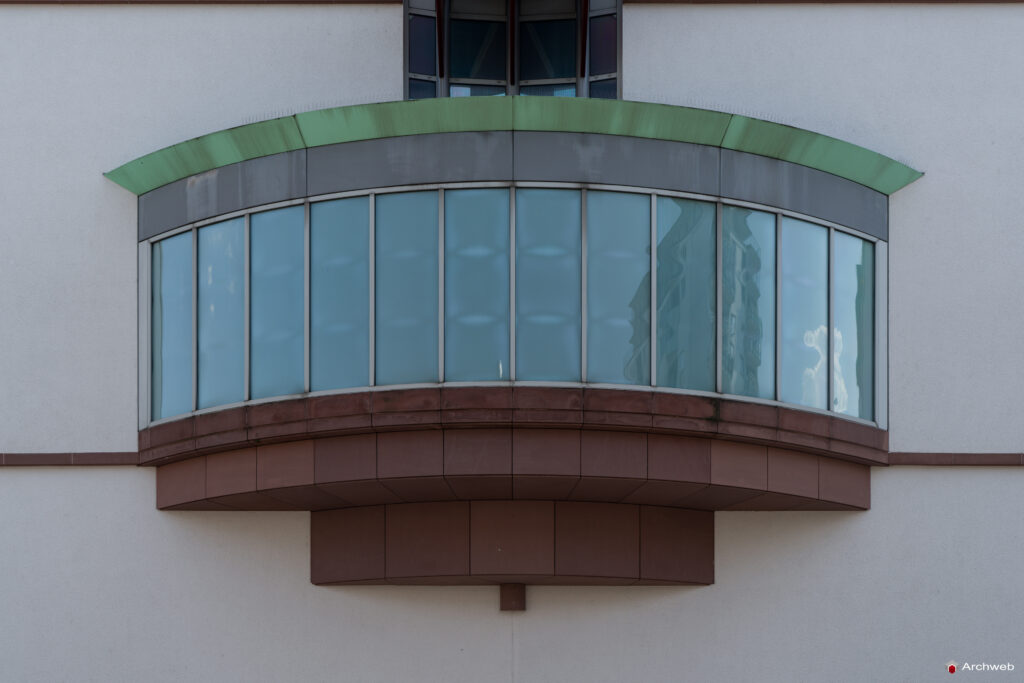 MMK – Museum für Moderne Kunst di Francoforte sul Meno, progettato da Hans Hollein