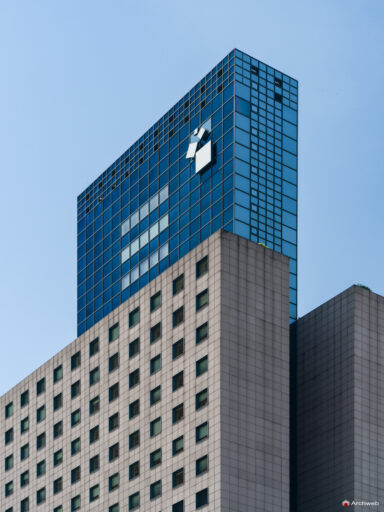 Il Masse Torhaus, grattacielo nel quartiere fieristico Francoforte, progettato da Oswald Mathias Ungers - Fotografie © Archweb.com