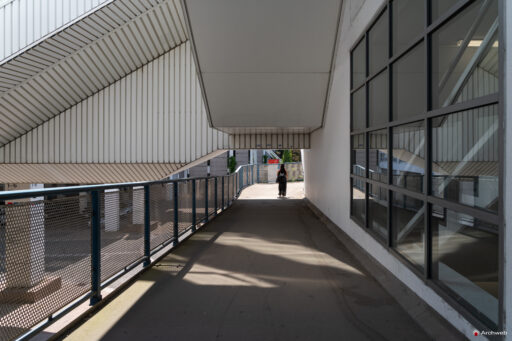 Il Masse Torhaus, grattacielo nel quartiere fieristico Francoforte, progettato da Oswald Mathias Ungers - Fotografie © Archweb.com
