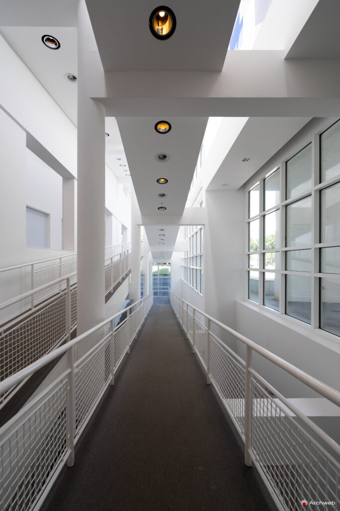 Museum Angewandte Kunst (MAK) di Francoforte progettato da Richard Meier - Fotografie © Archweb.com