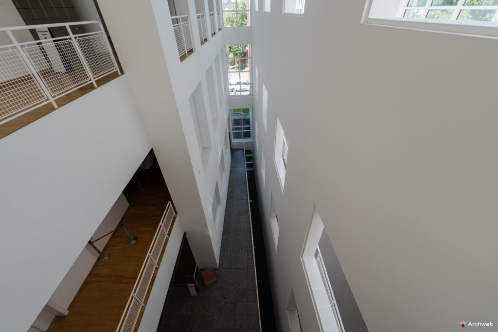 Museum Angewandte Kunst (MAK) di Francoforte progettato da Richard Meier - Fotografie © Archweb.com