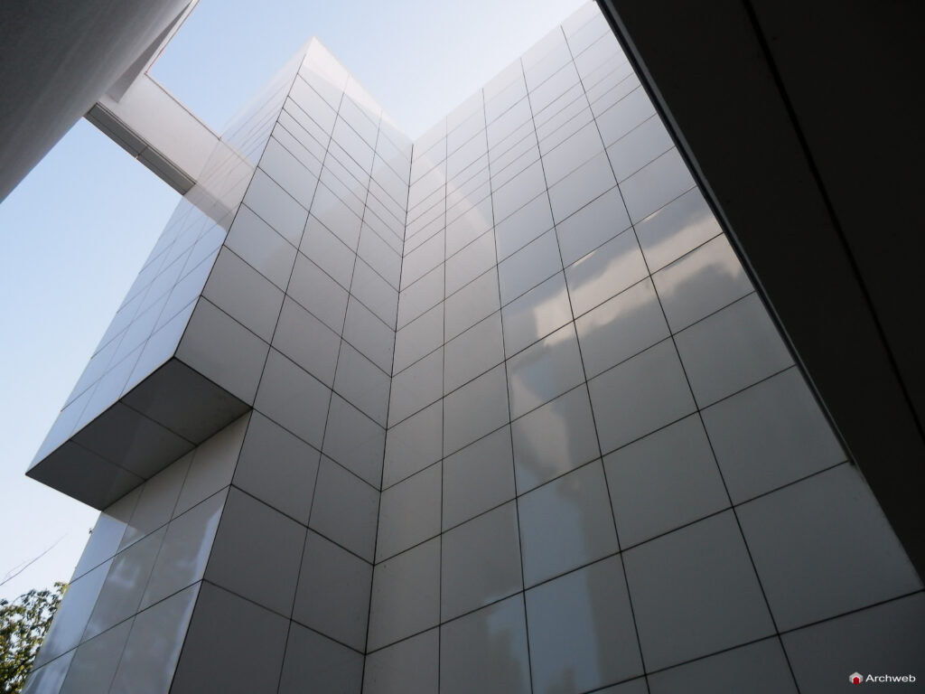 Museum Angewandte Kunst (MAK) di Francoforte progettato da Richard Meier - Fotografie © Archweb.com