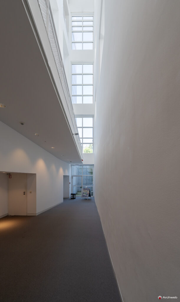 Museum Angewandte Kunst (MAK) di Francoforte progettato da Richard Meier - Fotografie © Archweb.com