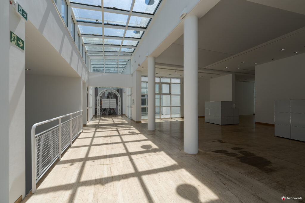 Museum Angewandte Kunst (MAK) di Francoforte progettato da Richard Meier - Fotografie © Archweb.com
