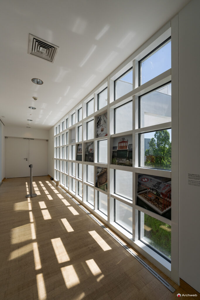 Museum Angewandte Kunst (MAK) di Francoforte progettato da Richard Meier - Fotografie © Archweb.com