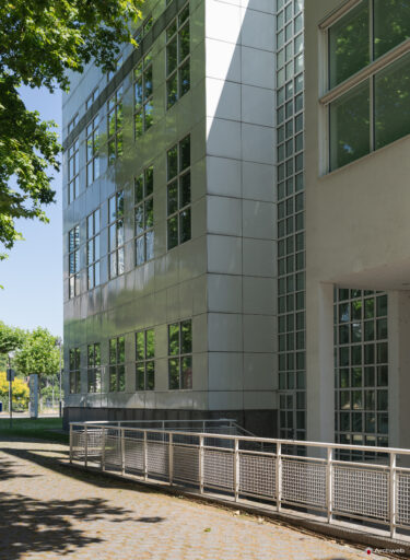 Museum Angewandte Kunst (MAK) di Francoforte progettato da Richard Meier - Fotografie © Archweb.com