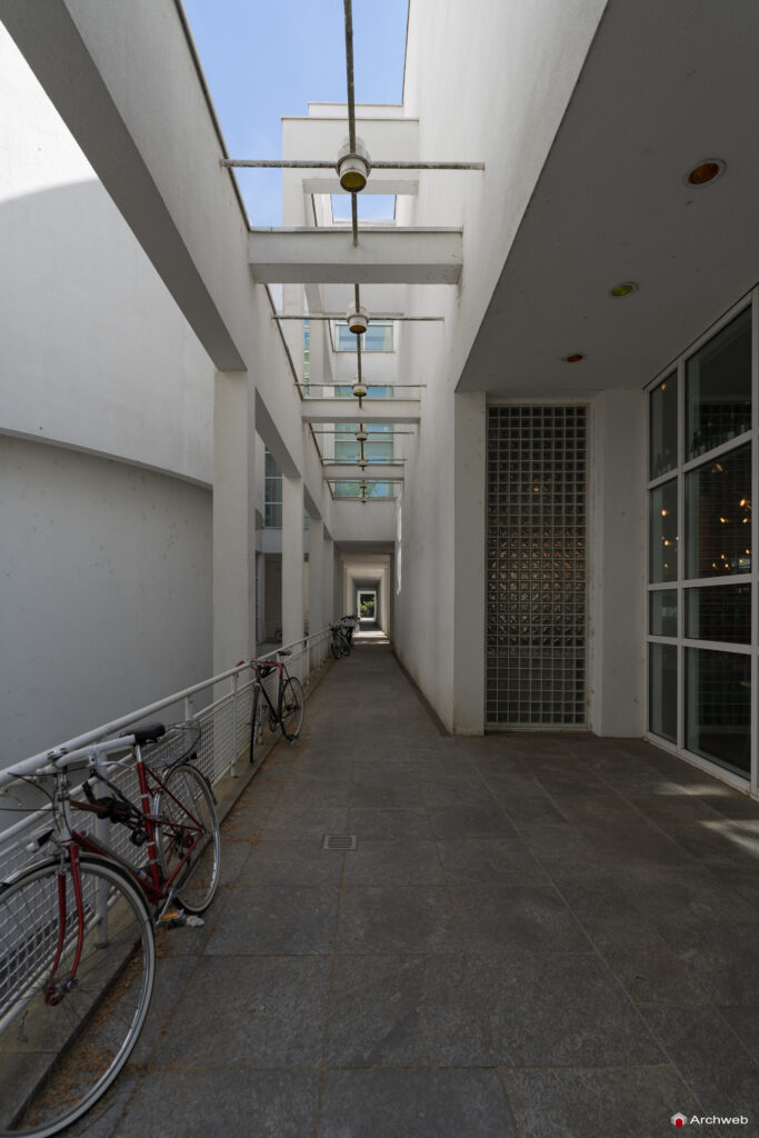 Museum Angewandte Kunst (MAK) di Francoforte progettato da Richard Meier - Fotografie © Archweb.com