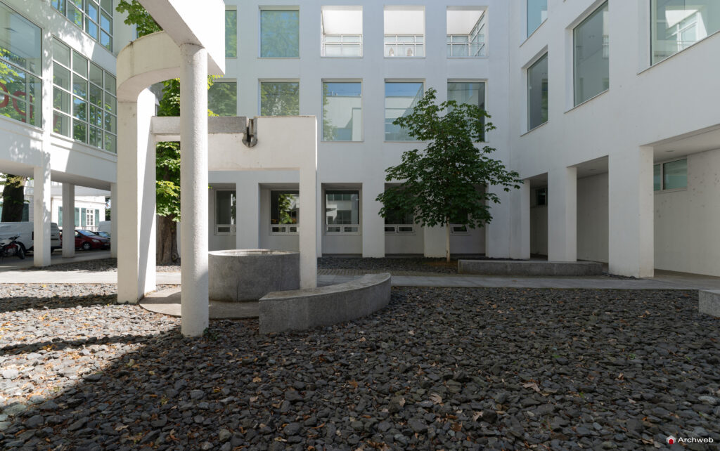 Museum Angewandte Kunst (MAK) di Francoforte progettato da Richard Meier - Fotografie © Archweb.com