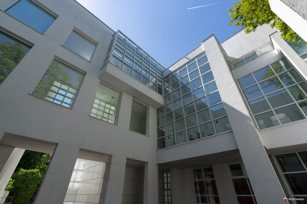 Museum Angewandte Kunst (MAK) di Francoforte progettato da Richard Meier - Fotografie © Archweb.com