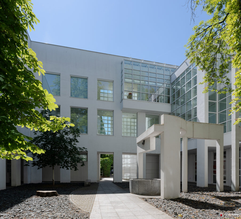 Museum Angewandte Kunst (MAK) di Francoforte progettato da Richard Meier - Fotografie © Archweb.com