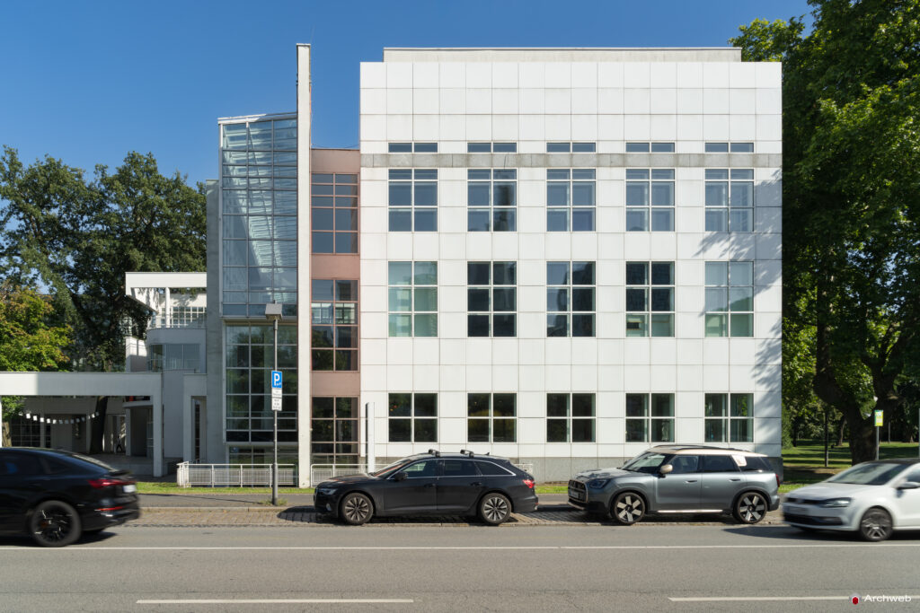 Museum Angewandte Kunst (MAK) di Francoforte progettato da Richard Meier - Fotografie © Archweb.com