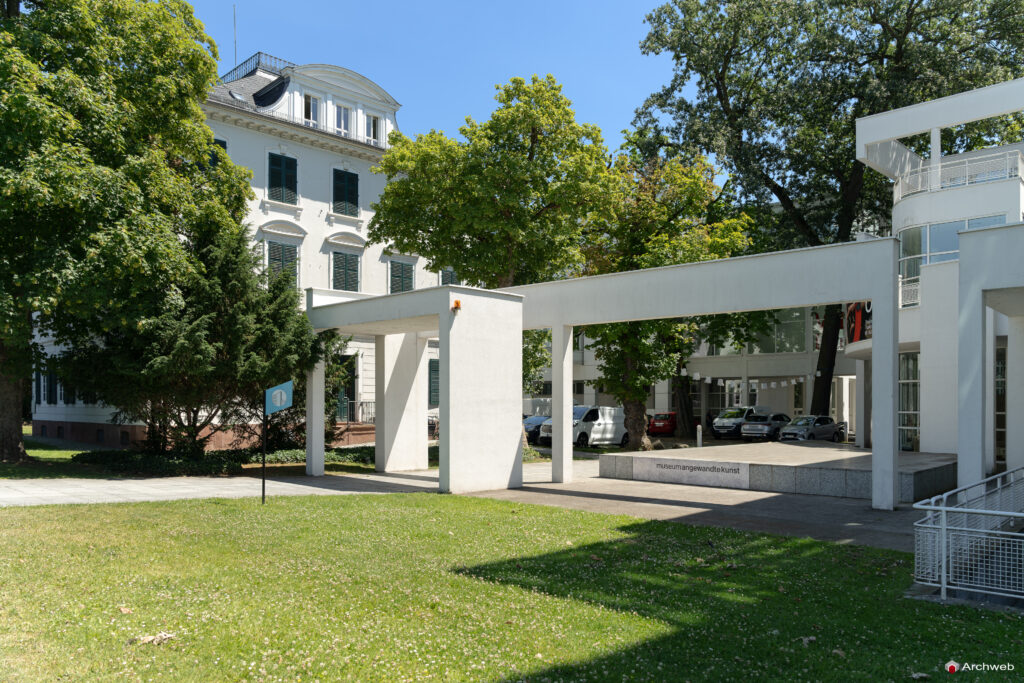 Museum Angewandte Kunst (MAK) di Francoforte progettato da Richard Meier - Fotografie © Archweb.com