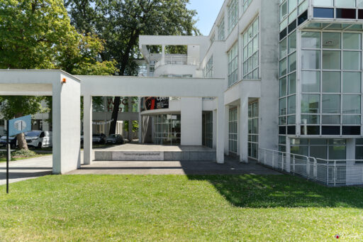 Museum Angewandte Kunst (MAK) di Francoforte progettato da Richard Meier - Fotografie © Archweb.com