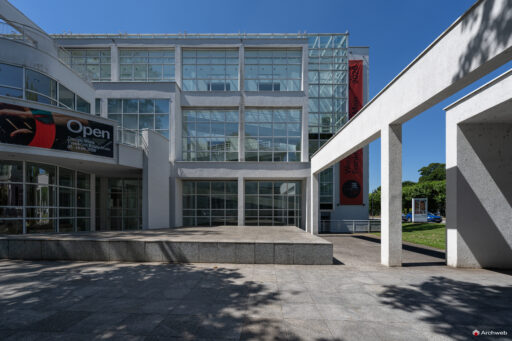 Museum Angewandte Kunst (MAK) di Francoforte progettato da Richard Meier - Fotografie © Archweb.com