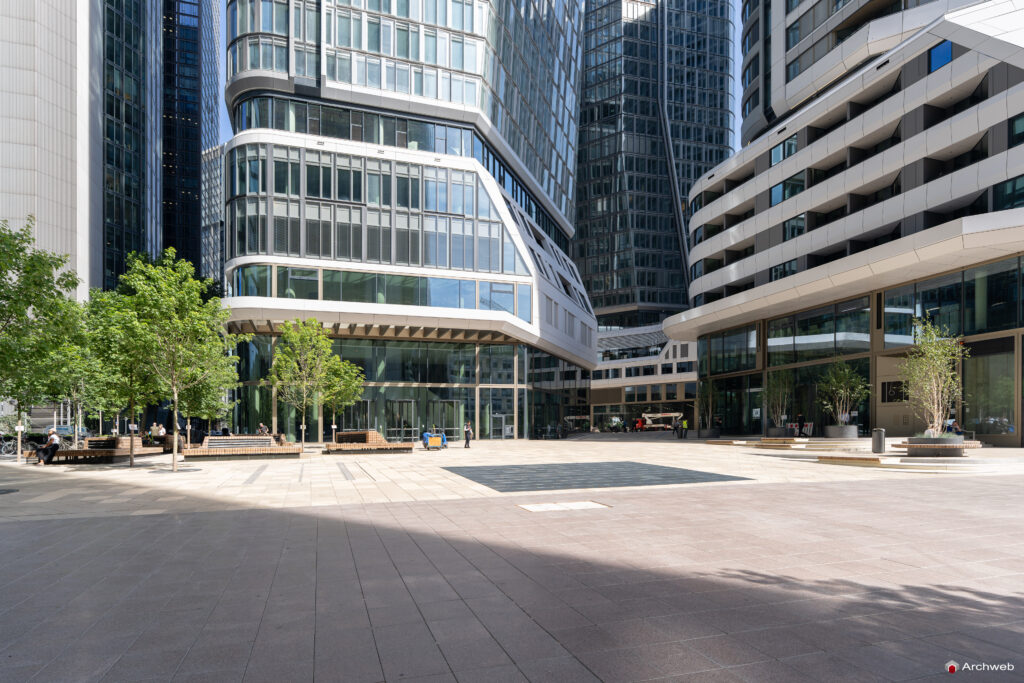 Il gruppo di grattacieli "Four Frankfurt" nel centro di Francoforte - Fotografie © Archweb.com