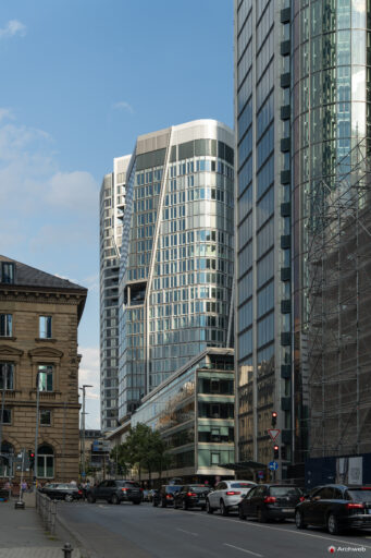Due delle torri del "Four Frankfurt" a Francoforte - Fotografie © Archweb.com
