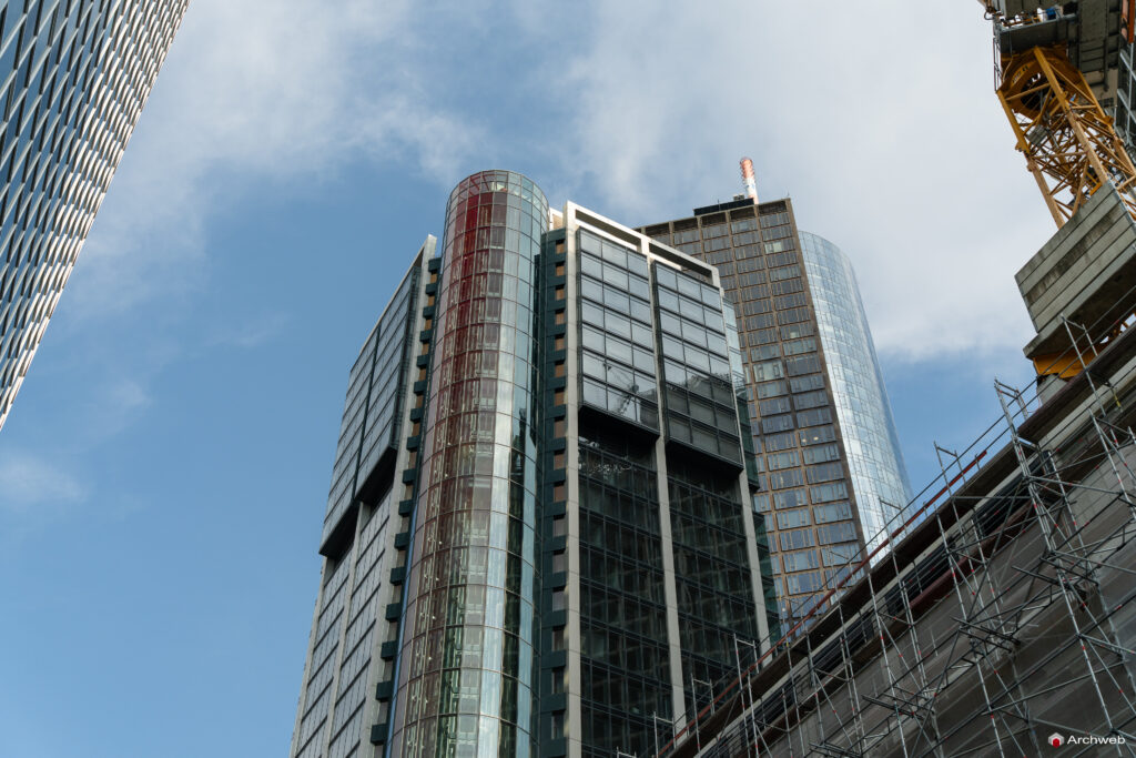 Il grattacielo Eurotheum a Francoforte - Fotografie © Archweb.com