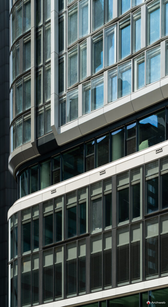 Dettaglio di uno dei grattacieli del complesso "Four Frankfurt" - Fotografie © Archweb.com