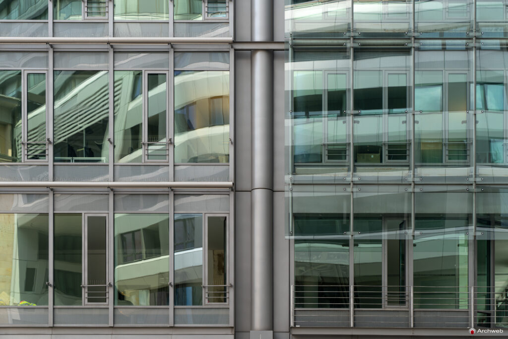 Dettaglio di uno dei grattacieli del complesso "Four Frankfurt" - Fotografie © Archweb.com